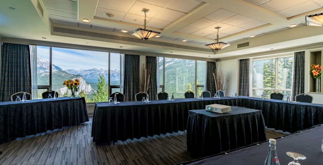 The Hawthorn room for meetings at the rimrock resort