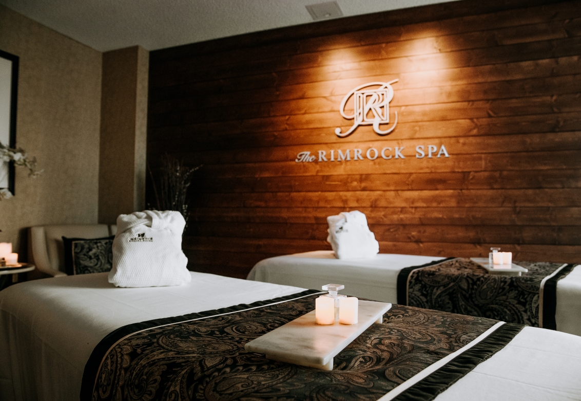 A sign for the rimrock spa