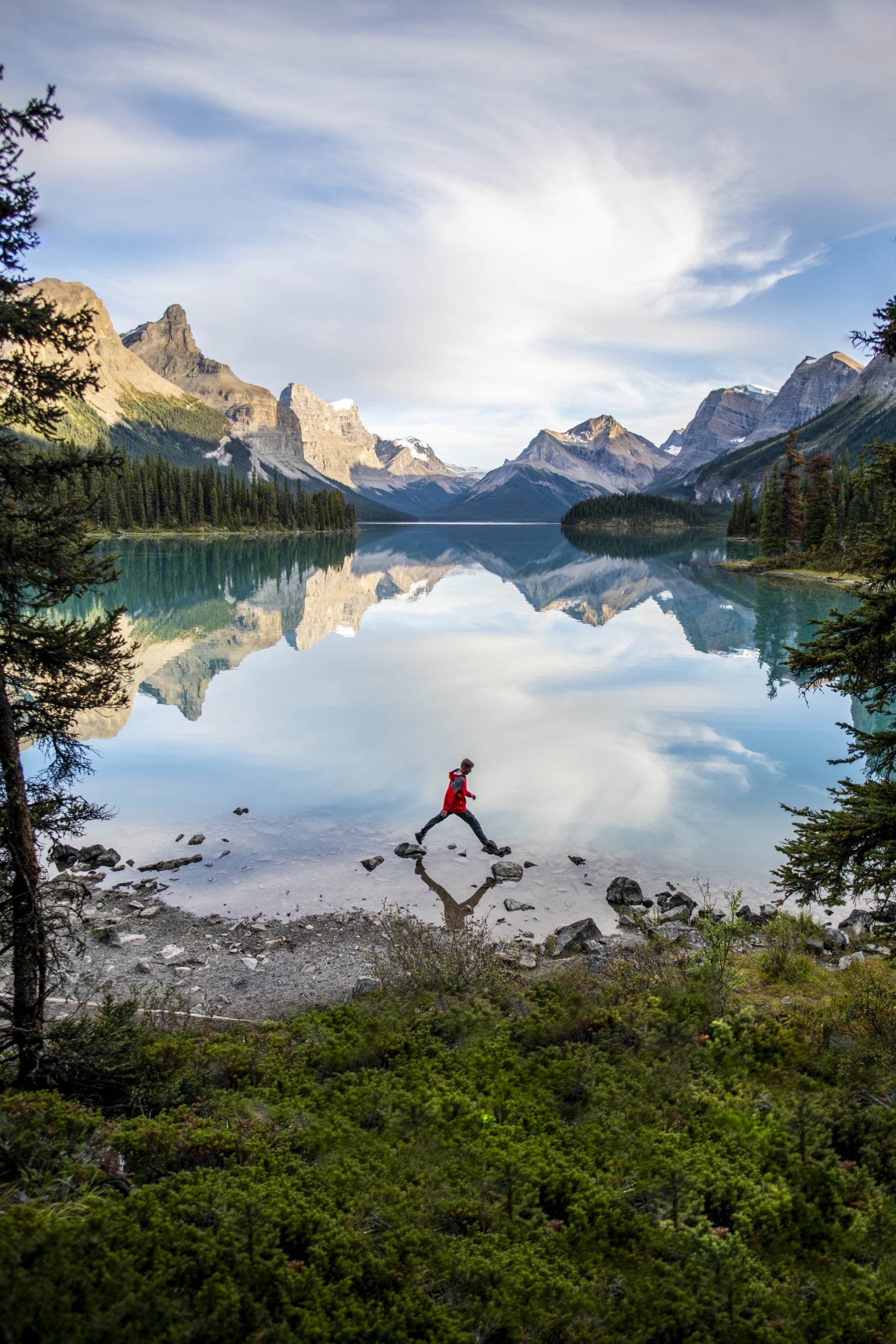 Ultimate 5-Day Banff Summer Itinerary | Rimrock Banff, Emblems Collection