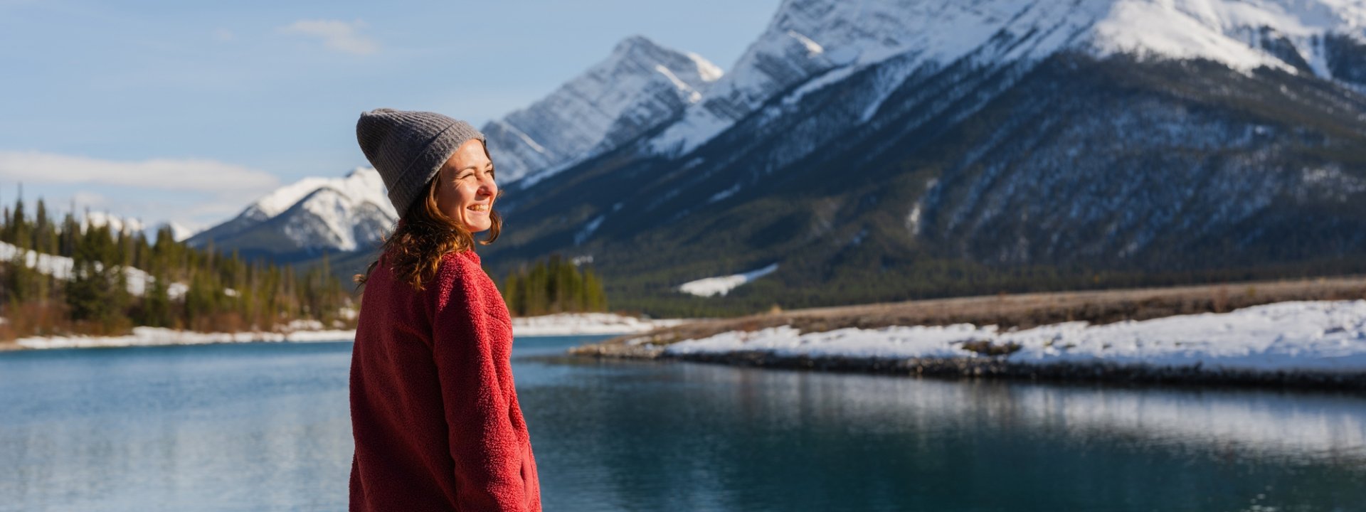 woman overlooking a lake and mountains in Banff