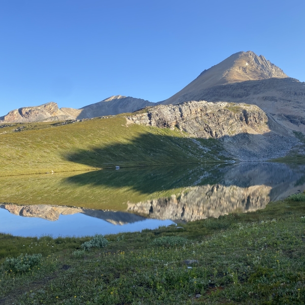 Cirque Peak and Helen Lake trail